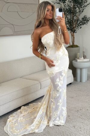 Anastasia Dress Creme